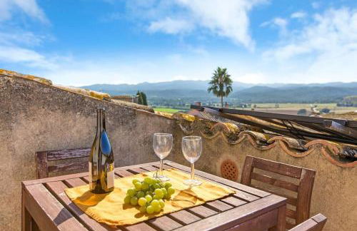 Casa Torre Cruilles Big, Stylish, Modernized 'Castle' Prime Costa Brava with AC - Foto 1