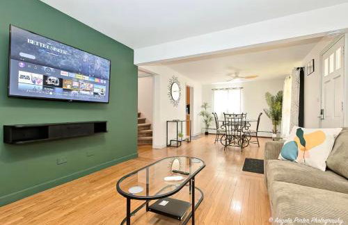 Family Friendly 3 BR 2 BA Home near Navy Base - Foto 1