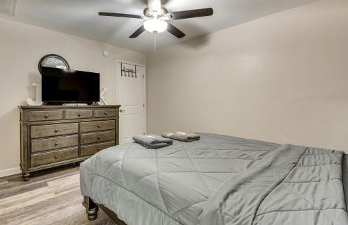 Steps to Playground Family Home in Douglasville! - Foto 13