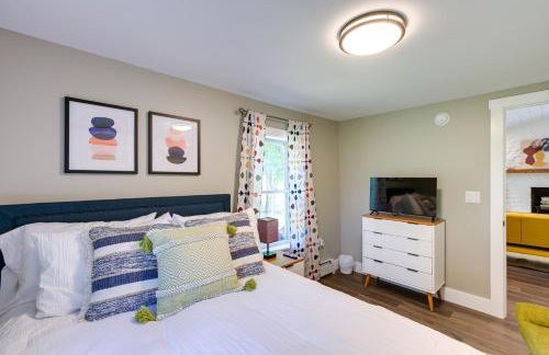 Orrington Vacation Rental with Private Deck and Views! - Foto 17