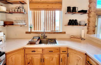 Large Off-Grid Luxury Cabin- creek land & views - Foto 10