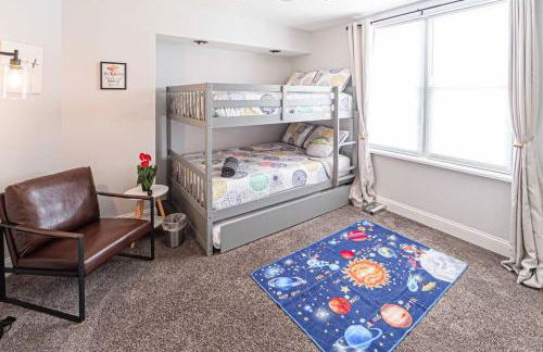 Glamorous Renovated Modern Home - Foto 10