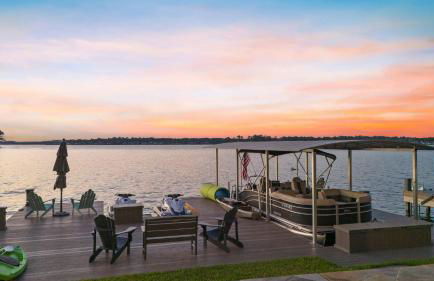 Lakefront LUXE | Pool, Spa, Jet Ski at Happy Place - Foto 30