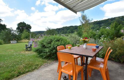 Modern holiday home in Crux-La-Ville with terrace - Foto 24