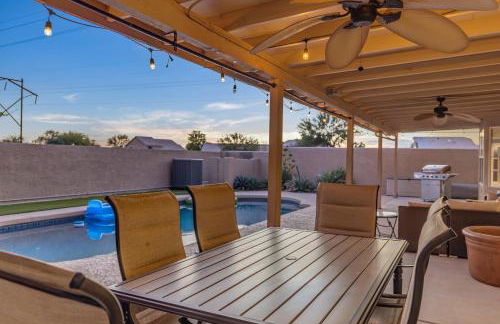 Luxe Phoenix Getaway (heated pool, mountain view) - Foto 44