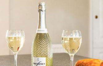 Spacious 5-Bedroom Home, Accommodates 10, Fast Wi-Fi & Parking Included - Foto 42