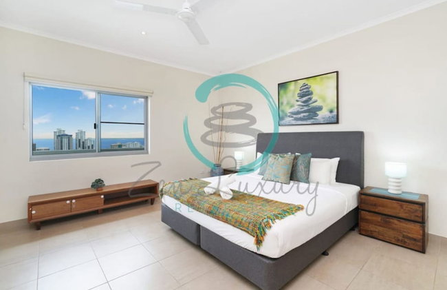 Pinnacle Penthouse Escape Panoramic Views Pool - Photo 15