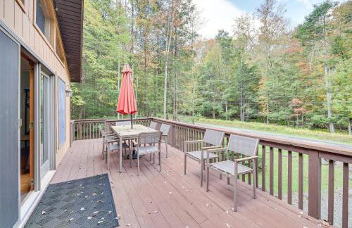 Secluded Family Cabin with Fire Pit in Lake Ariel! - Foto 33