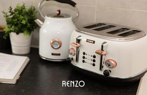 Beautiful and Modern 2-bed Home in Nottingham by Renzo, Free Wi-Fi, Ideal for Contractors - Foto 11