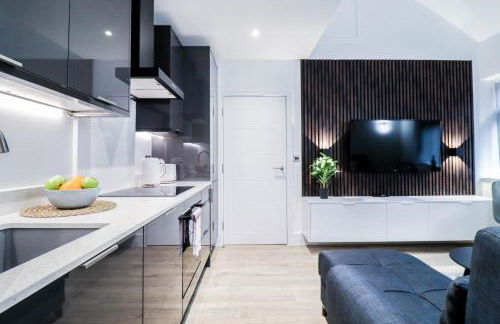 The Chiltern View - 1BR Centrally Located Flat with Contemporary Style Decor & Free Secure Underground Parking - Foto 29