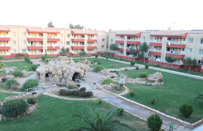 Karaali Kpalicalari ve Otel Tesisleri - Foto 1