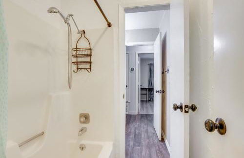 Round Rock Home with Large Yard 20 Mi to Austin! - Photo 14