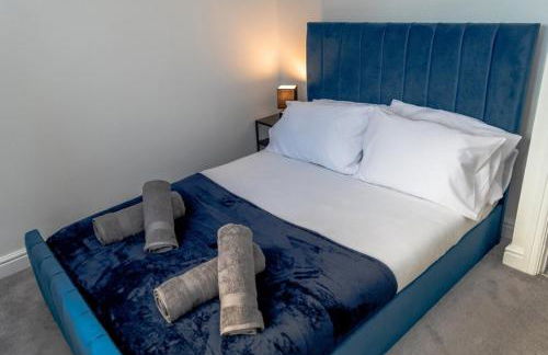 Comfortable 3BR Home, Steps from York Town Centre, Sleeps 6, Free Parking - Foto 4