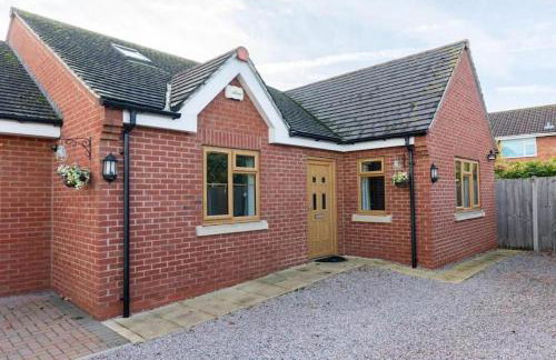 4 Bed Detached Home-Gloucester-Sleeps 10-Parking for 3-Work or Leisure - Foto 38