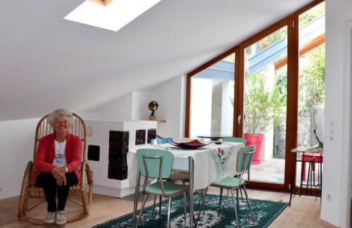 Zweizimmer-Wohnung mit Schlossblick - Photo 1