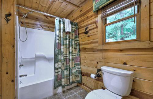 A Little Bit of Heaven Swim in the creek soak in the hot tub and relax in comfort - Foto 33