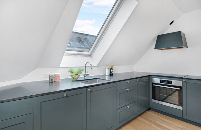 Sanders Regent Adorable 1 Bdr Apt w Terrace - Photo 14