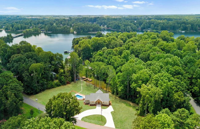 Hideaway Cove Private Dock, Firepit, New Build - Photo 54