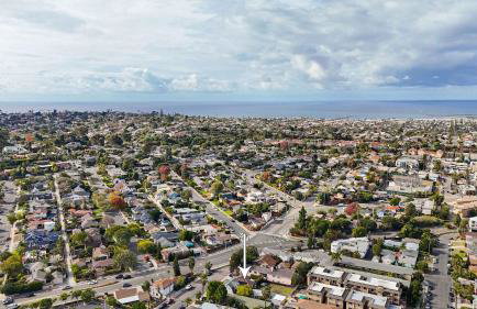 10 Min to the Beach Colorful Home Huge Yard - Foto 45