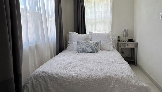 Kick Back and Relax in This Calm, Stylish Space - Foto 3, Habitación