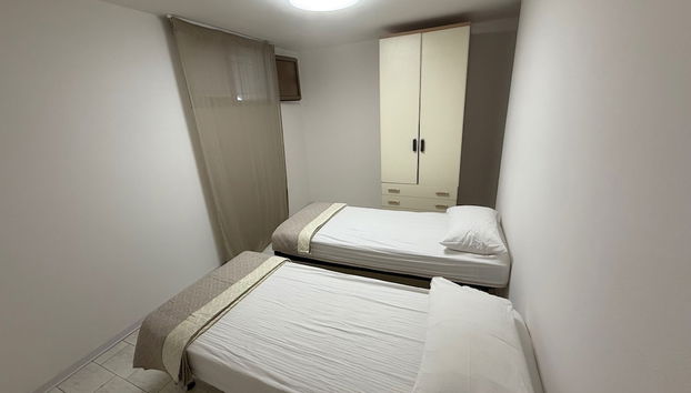 Family Home With Private Garden and Terrace - Foto 3, Habitación