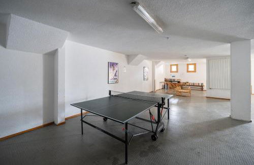 Luxury 9-Bed Apartment Steps from Ski Slopes with Parking & Ski Box - Foto 29