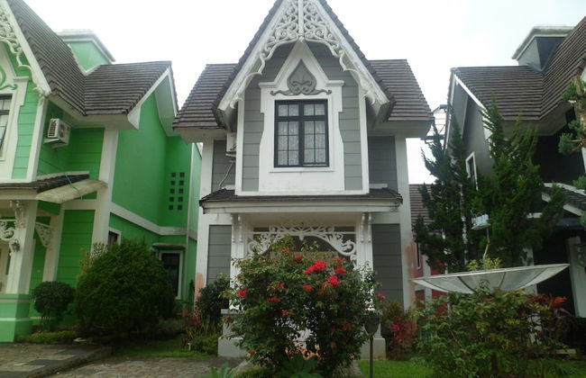 Villa Kota Bunga Mawar - Photo 27
