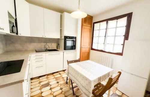 Anh Dao-Disneyland-Parking Gratuite et Terrasse - Foto 11