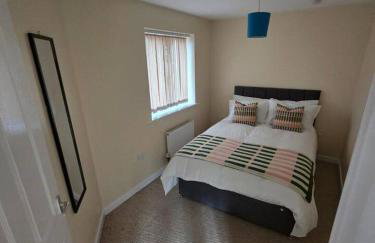 Spacious House | Perfect for Contractor Stays - Foto 8