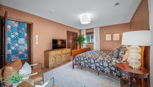 Big Yard Family Getaway - Pets OK - Grill and Hike - Foto 2