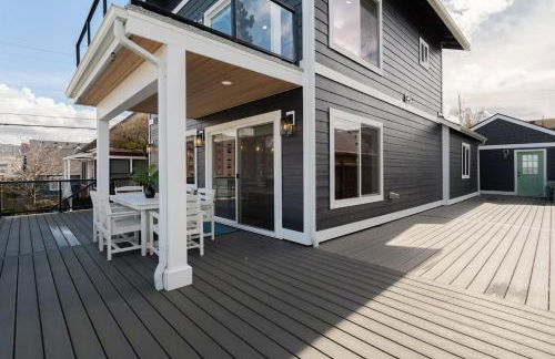 Spacious 3BR Home Sleeps 8 Private Backyard - Foto 35