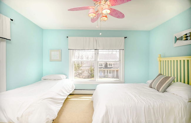 Stunning 5 Bdr, Walk to York Harbor Beach! - Photo 6