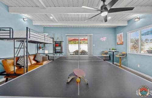 The Splash Society-Pool, Spa, Games, and Vibes - Photo 11