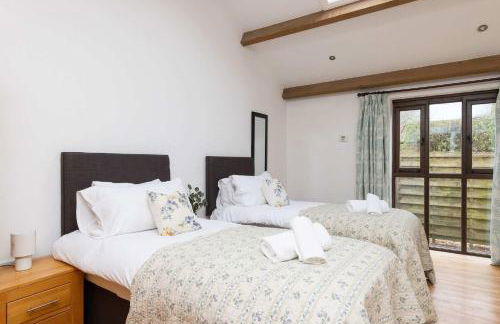 Rural Cottage Accommodation for 14 - Photo 38