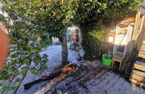 Cosy rustic cabin with hot tub and country views - Foto 27