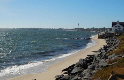 P-Town 2br Beach Beauty on the Bay. Water View! - Foto 30