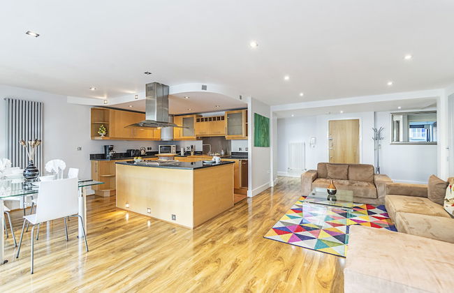 Canary Wharf Luxury Apartments - Photo 76