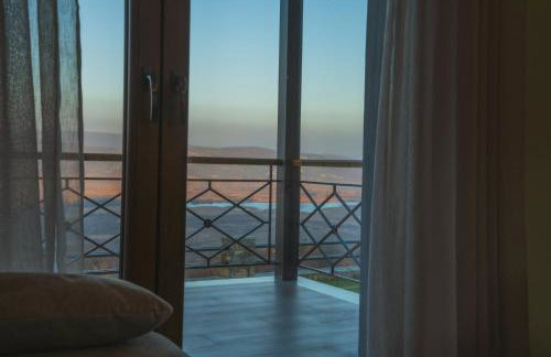 Lake Guest House - Photo 14