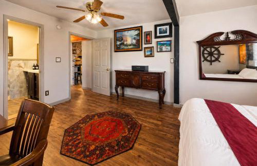 Romantic Nautical Stay in Downtown Wilmington, Cape Fear Inspired, Walkable & Pet-Friendly - Foto 21