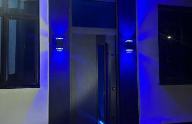 The Secret Agent Apartment - Brought to you by Coastline Retreats - Brand New - 2 mins walk to Beach - Childrens play den - Pool Table - Time Crisis Arcade Machine - Foto 23