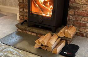 West Cottage, Free Breakfast supplied with free range eggs With log burner - Foto 4