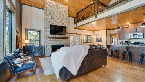 Serene Broken Bow Cabin with Hot Tub and Fire Pit! - Foto 4