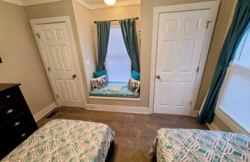 Downtown Kzoo with 3rd Floor Arcade Room - Foto 13