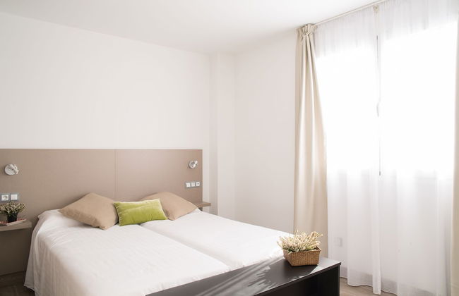 Apartamentos Campo del Príncipe - Foto 1