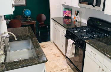 Hidden Jewel BTWN French Quarter & Frenchmen St - Foto 39