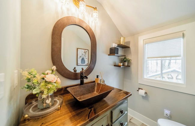 Take it to the Bank! by Avantstay New Pool + Hot Tub Sleeps 16 - Foto 10