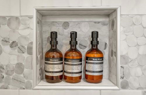 Gorgeous Santa Cruz Villa - Modern Beachside Paradise with NEW Hot Tub & Fast Wi-Fi - Foto 71