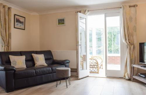 Hill View Lodge - Photo 6