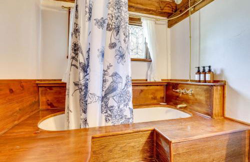 Walk to Lake Gregory Family Retreat with Patio! - Foto 28