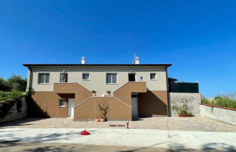 Pola kuće sa bazenom-Eja - Foto 2